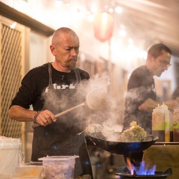 Simon workin' the wok